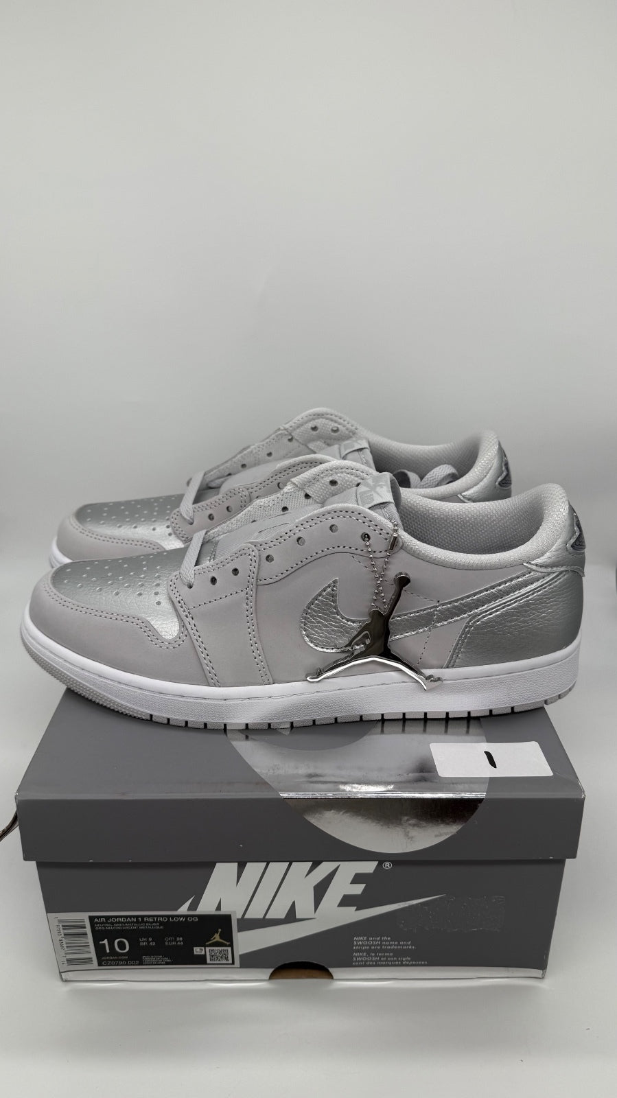 Jordan 1 Low OG Metallic Silver Men’s 10 CZ0790-002