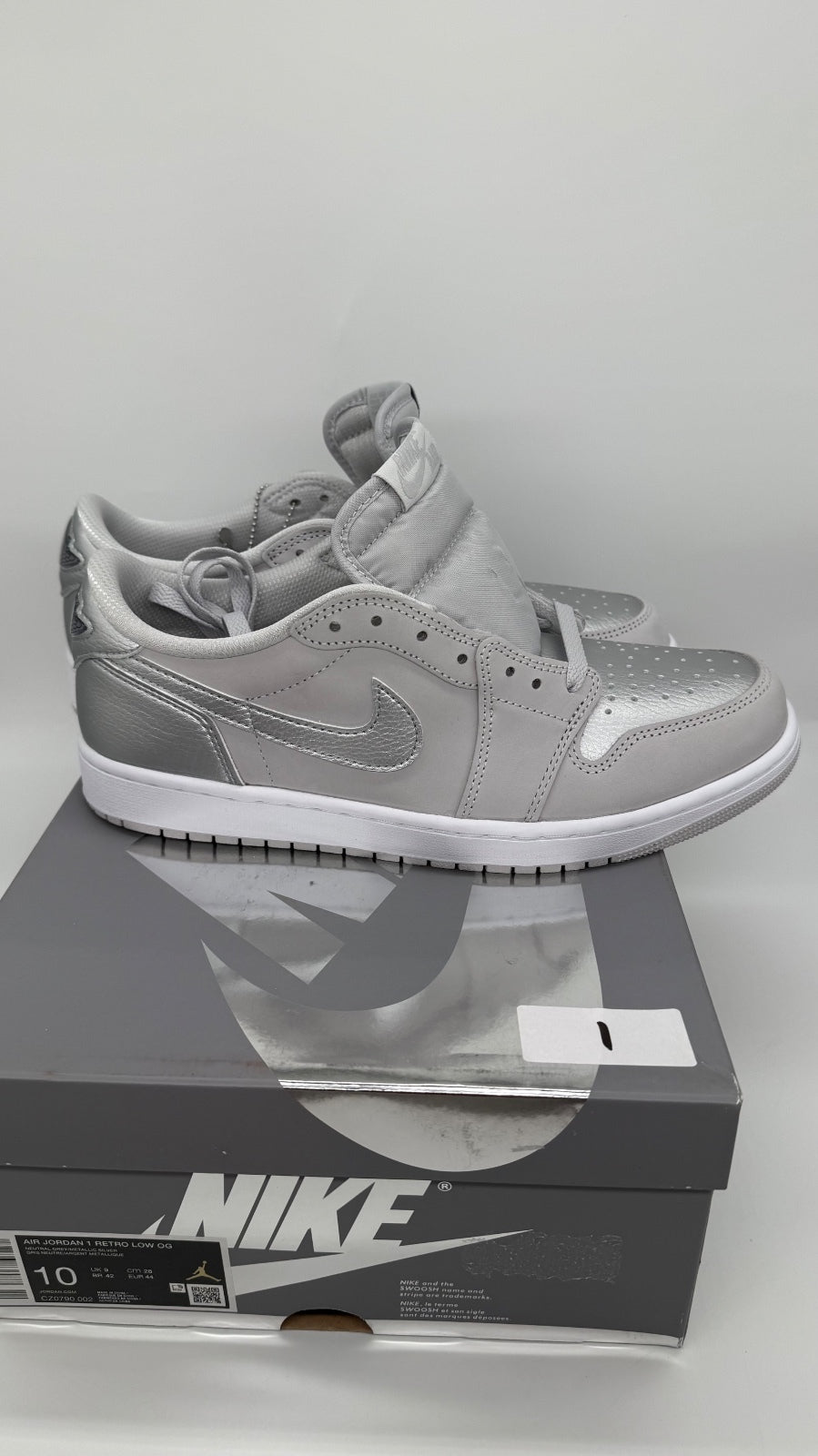Jordan 1 Low OG Metallic Silver Men’s 10 CZ0790-002